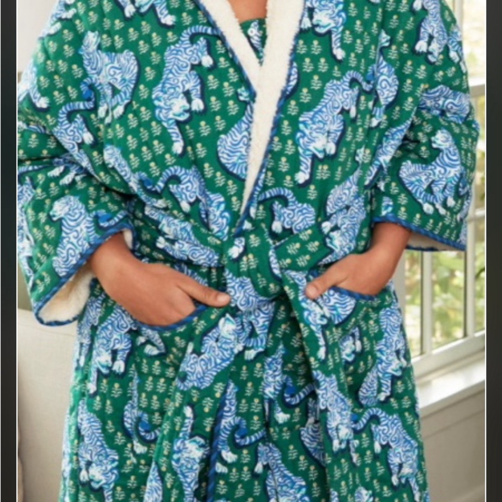 Women robe